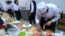 UNESCO tarafından Hatay'ın gastronomi şehri olarak seçilmesinin ardından öğrenciler arasında meze yarışması düzenlendi
