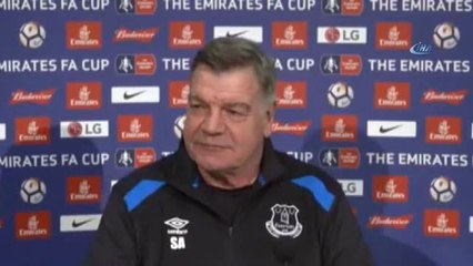 Sam Allardyce: "Cenk Tosun ile Anlaştık"