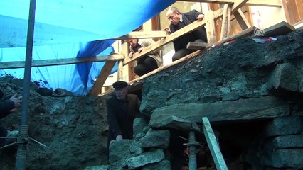 Altyapı çalışmasında bulunan tarihi yapı 'türbe' çıktı - ÇORUM