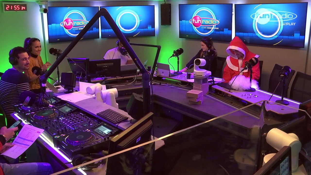 IL ANNONCE A SA COPINE QU'IL LA TROMPE AVEC CAPUCINE ANAV - Vinz sur Fun Radio