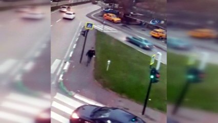 Trafikte silahlı kavga kamerada