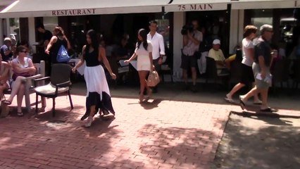 Kim Kardashian Showing Major Side-Boob At Lunch With Kourtney [2014]