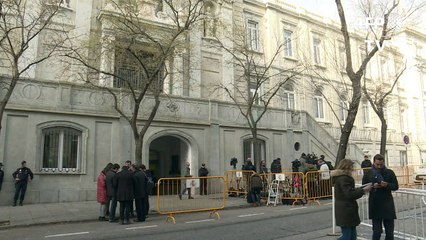 Exvicepresidente catalán pide a la justicia salir de prisión