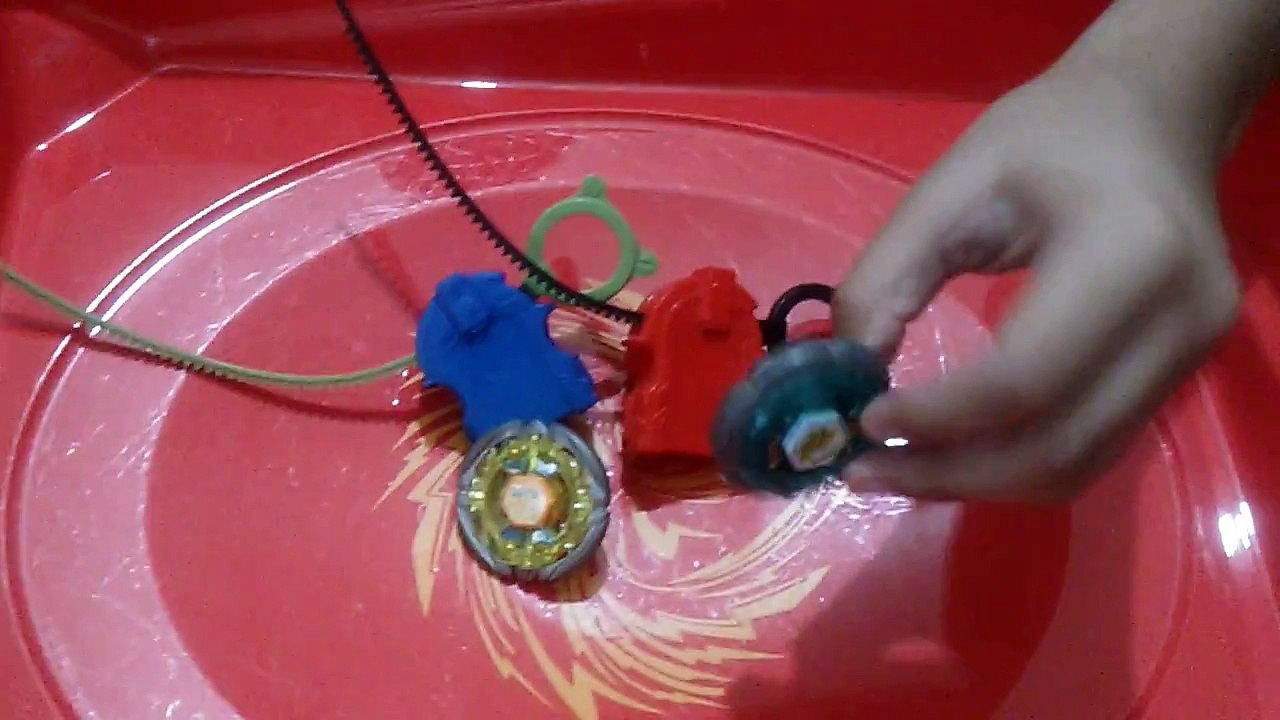 Beyblade metal masters- Rock leone 145WB vs Flame Sagitario C145S battle[1]