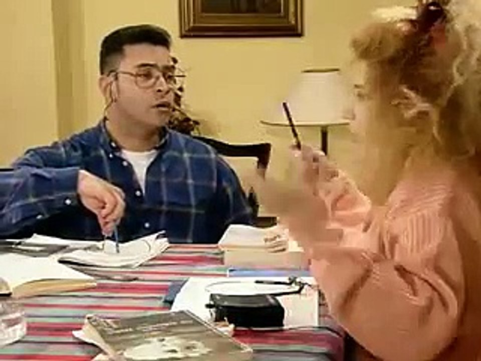 Στον Αστερισμό Της Γραβάτας  E23