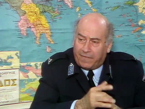 Αστυνόμος Θανάσης Παπαθανάσης Ε32 Άννα είναι μόνο μια