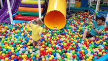 Indoor Playground Family Fun Play Area For Bad Kids Learn Colors with me & Nursery Rhymes Song-4C