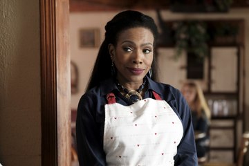 MacGyver Season 2 Episode 13 | :CO2 Sensor + Tree Branch