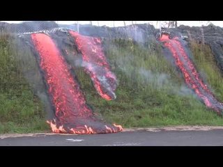 Lava flows in Pahoa - Hot Lava