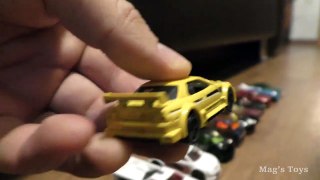 Toy Hauler Truck Transporting Lot's of Small Toy Cars-HSIij8YT-mI