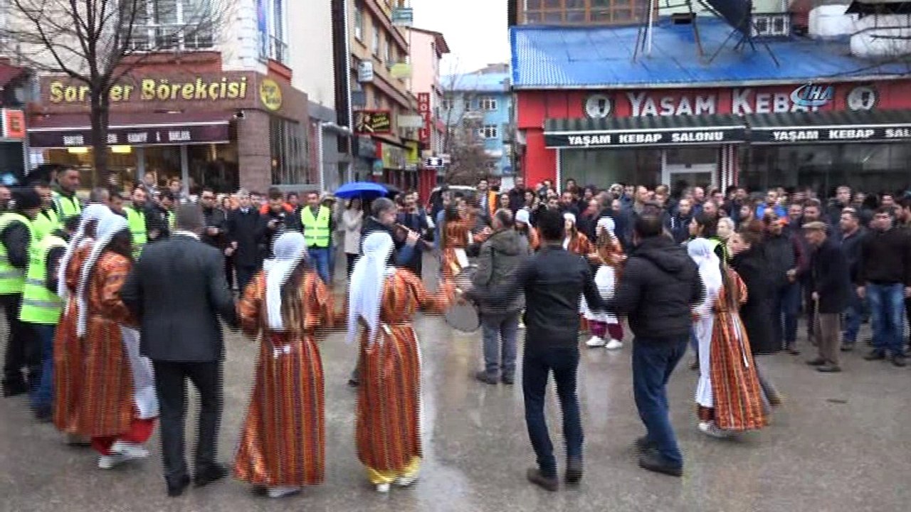 Tunceli’de davullu zurnalı 'Kadro' kutlaması