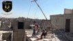Ces rebelles Syriens utilisent une catapulte pour se défendre en mode Trébuchet du moyen-âge !