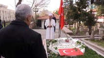 Başbakan Yıldırım, Muhsin Yazıcıoğlu'nun mezarını ziyaret etti