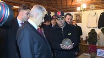 Başbakan Yıldırım Kore Gazileri Derneği'ni ziyaret etti - ANKARA