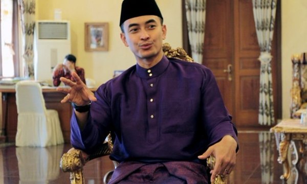 KPK Periksa Gubernur Jambi Zumi Zola