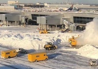 Timelapse Shows JFK Airport Snow Removal After Operations Resume