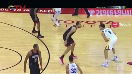 Warriors Tumbangkan Rockets 124-114 di Laga NBA