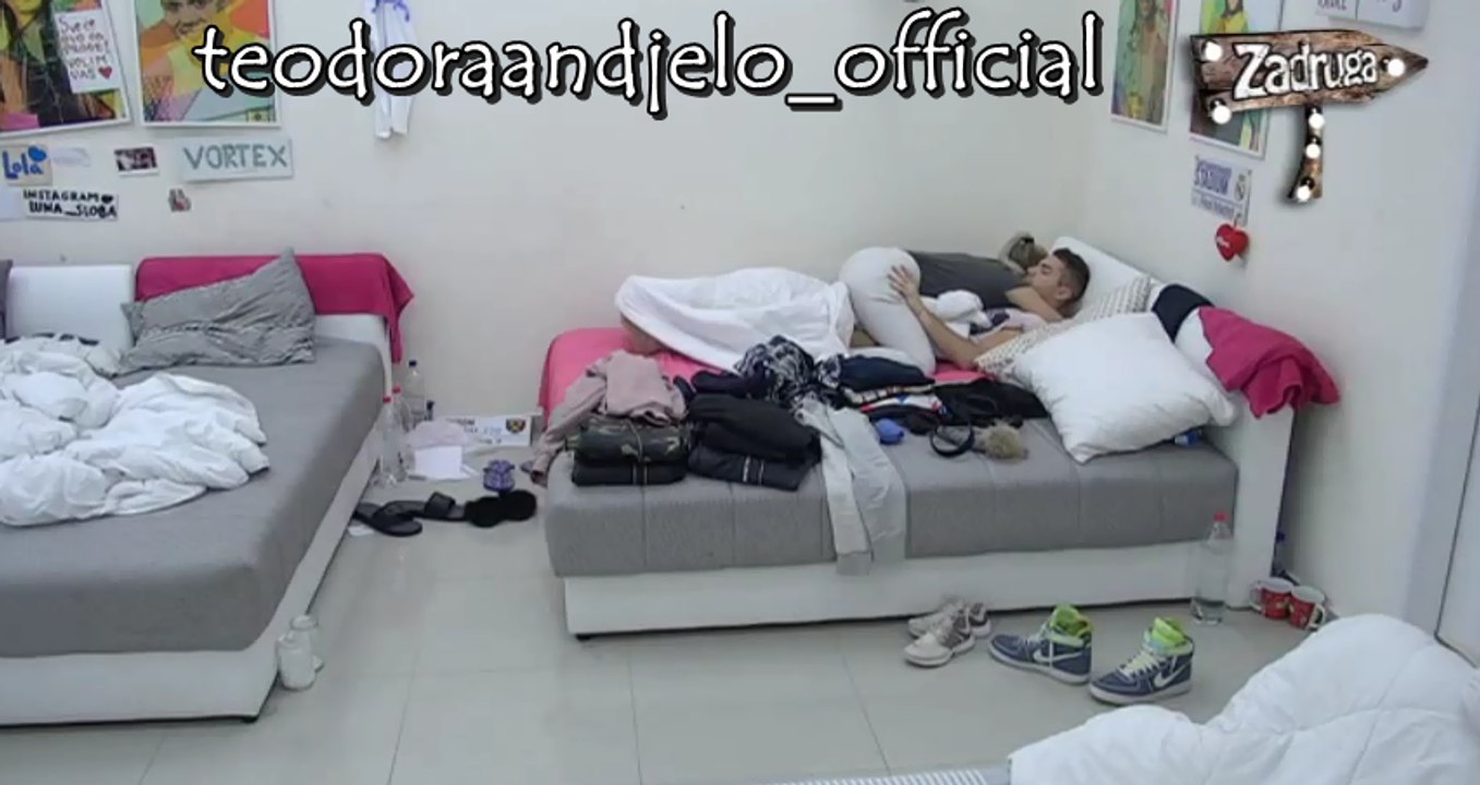 ♥♥♥Teodora i Andjelo♥♥♥ mazenje u krevetu*1