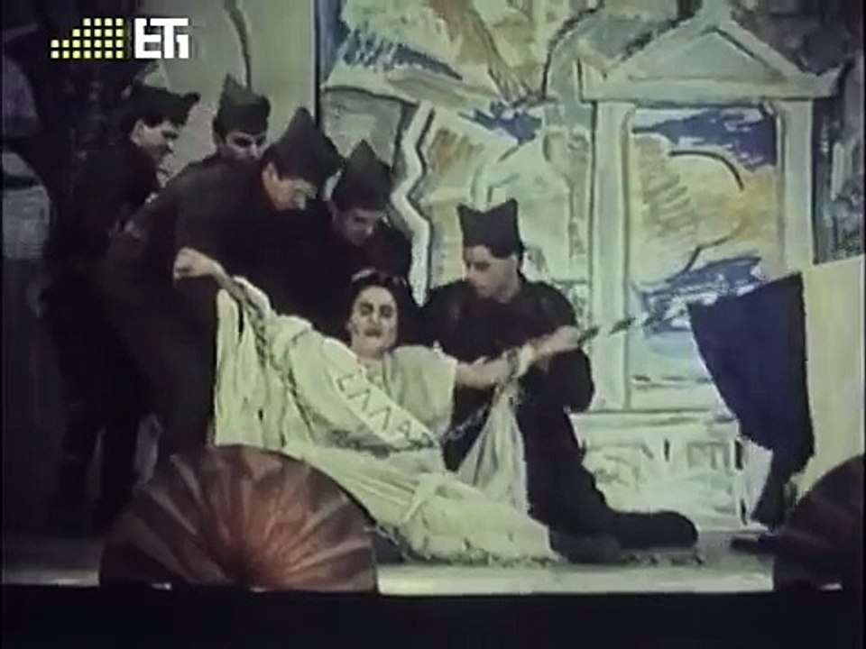 Η παρέλαση E04