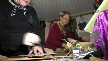 Girişimci kadınlar 3 kilo mantı parası ile çanta üreticisi oldu