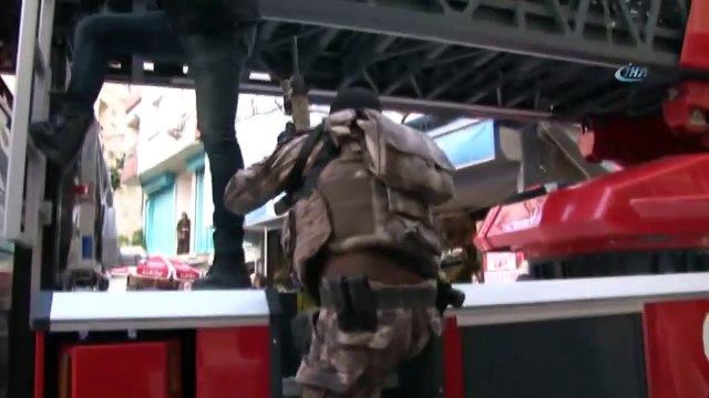 Narkotik Polisleri Eve İtfaiye Merdiveniyle Girdi