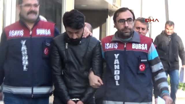 Bursa Kendisini Telefonda Emniyet Müdürü Olarak Tanıtan Dolandırıcıyı Polis Yakaladı