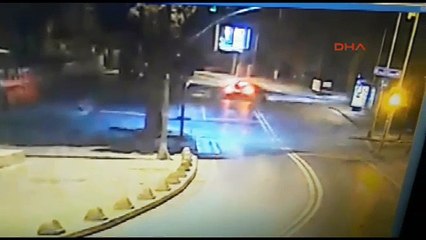 Burak Yılmaz'ın kaza görüntüleri ortaya çıktı!