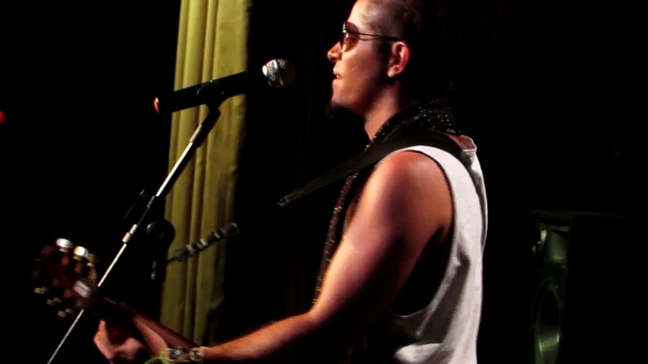 RODRIGO LAMORE - Lua no Espelho (ao vivo)