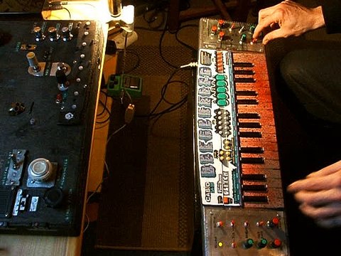 Casio SA-38 circuit bending