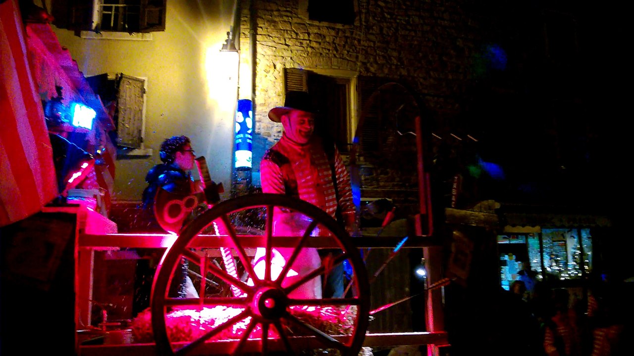 Les conscrits 2018 font la fête à Juliénas