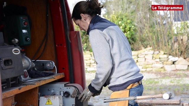 Sud-Finistère. Audrey Voisard, maréchal-ferrant au féminin