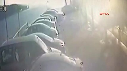 Sarıyer'de Otomobilin Denize Uçma Anı Kamerada