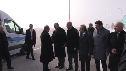 Akdağ: "Abd'de Suflörlüğünü Fetö'nün Yaptığı Bir Tiyatro Oynanıyor"