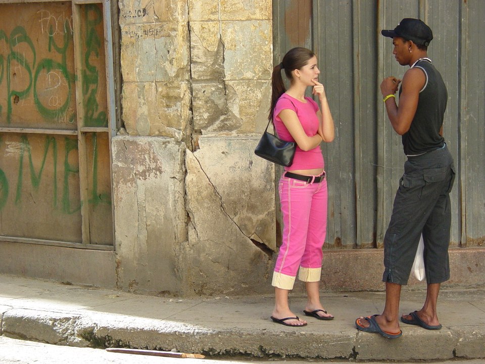 Gelmis Gecmis En ünlü Kadın Erkek Kavgaları Ve Tek Yumrukla Yıkılanlar ..☻♥