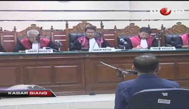 Dahlan Iskan Jalani Sidang Perdana di Pengadilan Tipikor