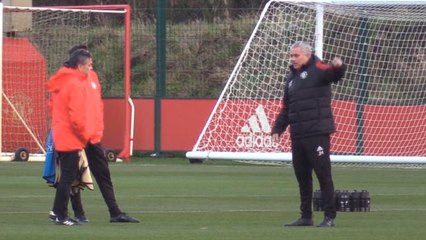 Download Video: Mourinho is a 'little man' - Conte continues war of words with Man United boss