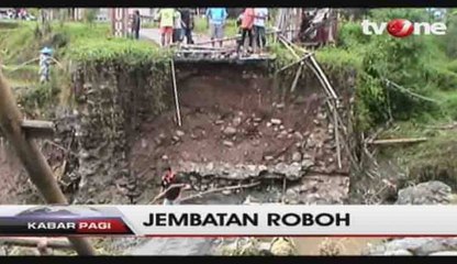 Banjir Robohkan Jembatan di Majalengka, 5 Desa Terisolir