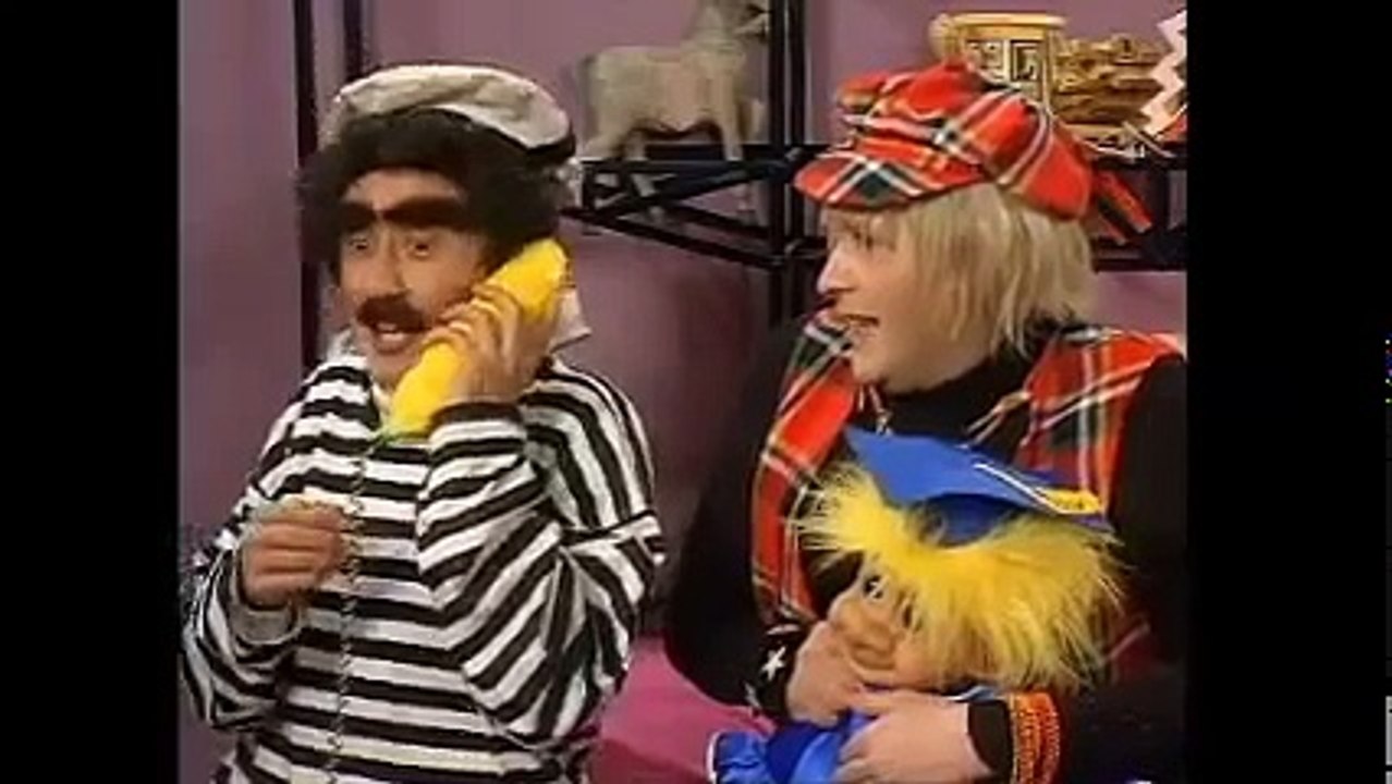 Δέκα Μηκροί Μητσοι S5E04 part 1/2