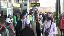 Terbang dari Jauh, Peserta Aksi Damai Padati Bandara Soetta