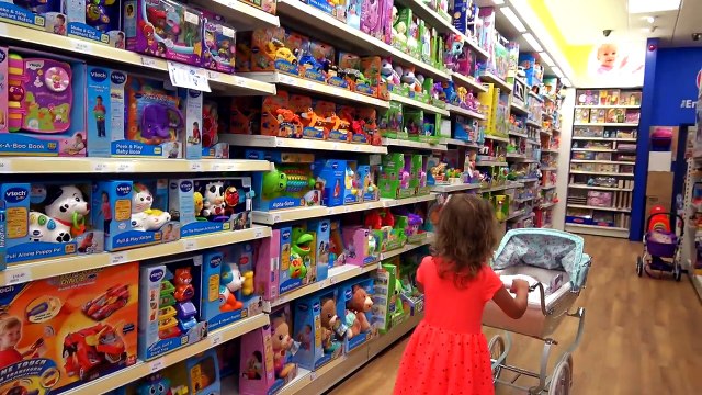 Reborn - Подкидыш / Детская площадка и бассейн с куклой в коляске