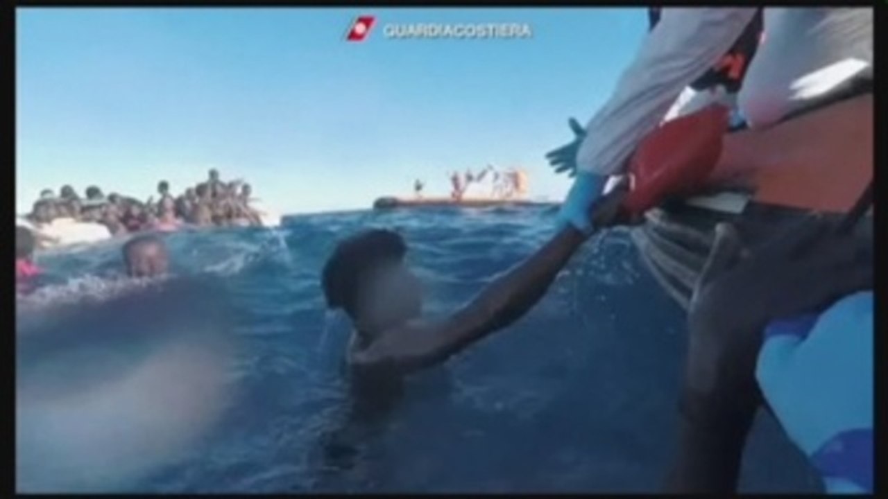Fuerzas italianas recuperan 8 cuerpos y rescatan 84 personas en Mediterráneo