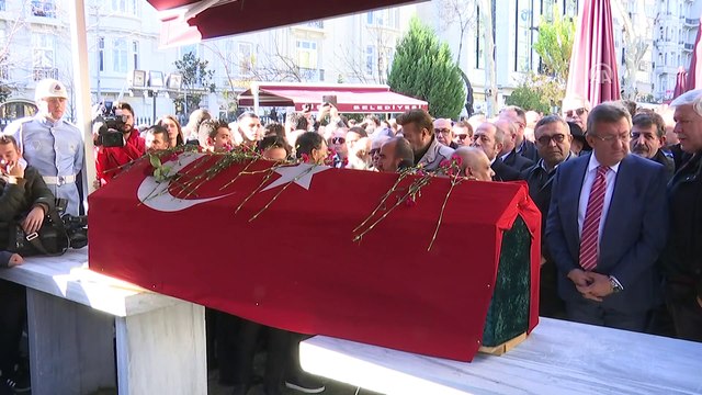 Münir Özkul son yolculuğuna uğurlandı - İSTANBUL