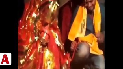 Hindistan'da bir adam düğünden kaçırılıp zorla evlendirildi