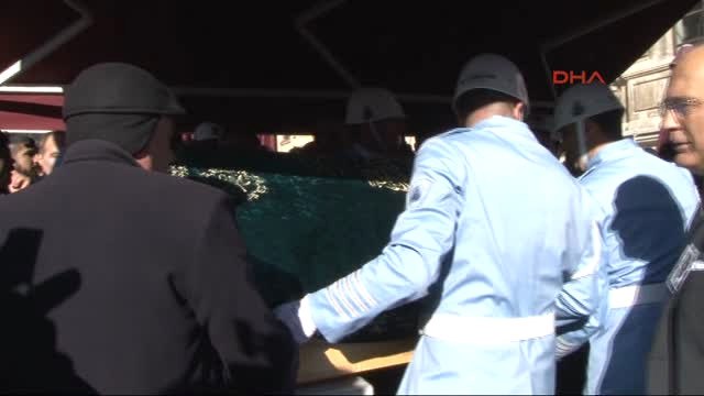 Münir Özkul Son Yolculuğuna Uğurlandı