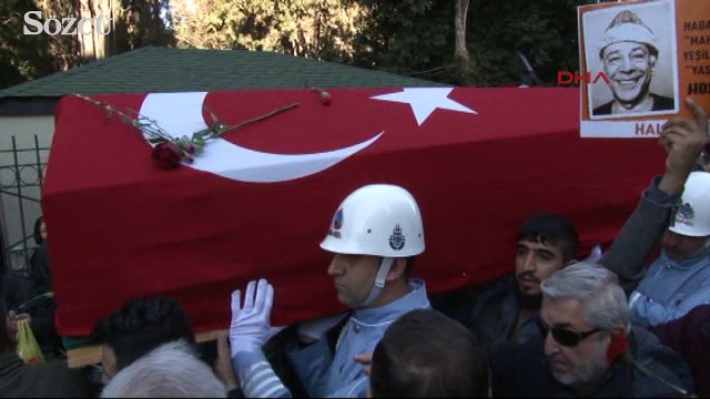 Münir Özkul toprağa verildi