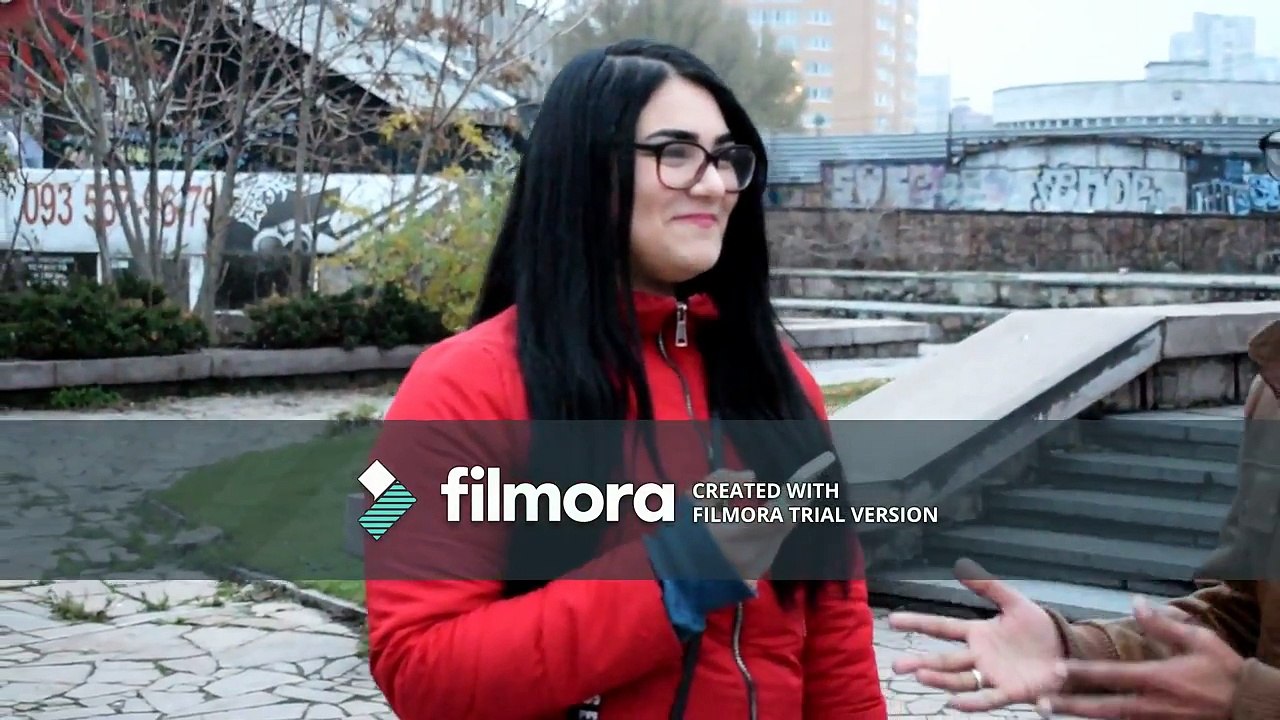 Indian boy kissing prank   with  ukrainian girls for 100 dollars (пранк в Днепре Украины )