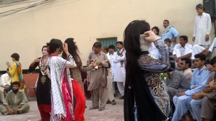 Bannu_HD mujra dance in mehik malik beautifull hott
