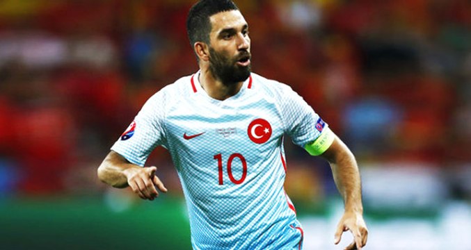 Arda Turan, Medipol Başakşehir ile Anlaştı