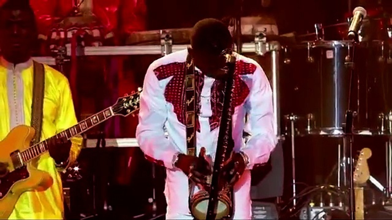 YOUSSOU NDOUR FEAT SIDIKI DIABATÉ - MBEGUEL IS ALL