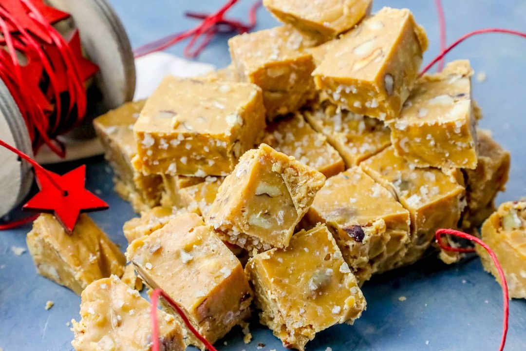 SLOW COOKER WALNUT BUTTERSCOTCH FUDGE